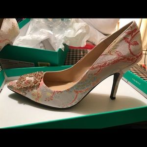 Dress shoes, worn one time. Excellent cond